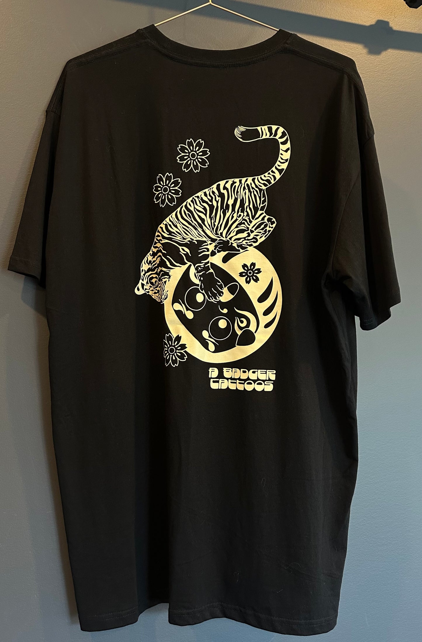 Alice Badger unisex tee