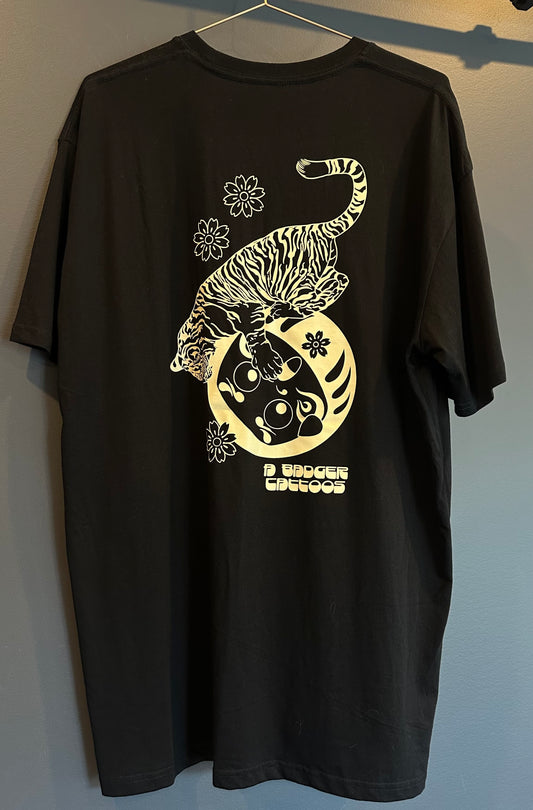Alice Badger unisex tee